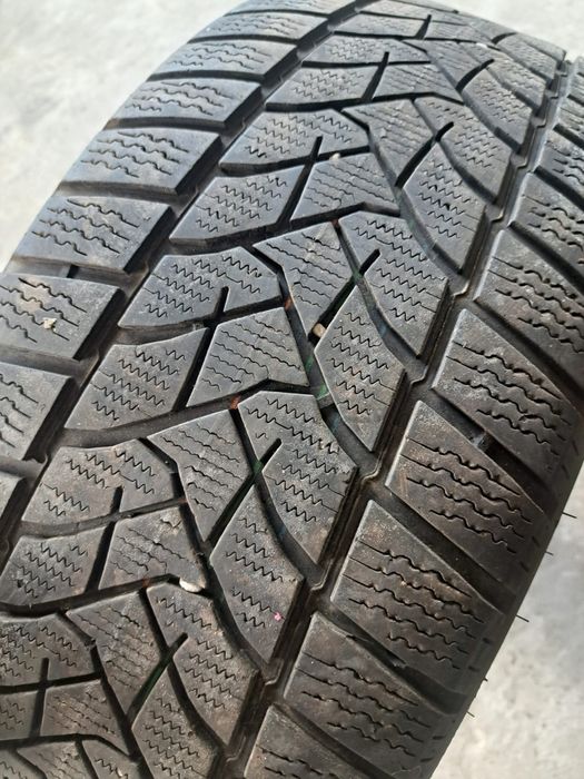 4 anvelope iarnă 255 45 r20 Dunlop