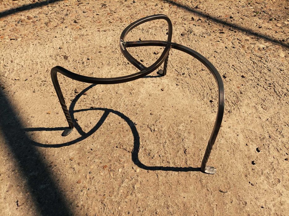 Pirostrie forjata, suport ceaun, trepied