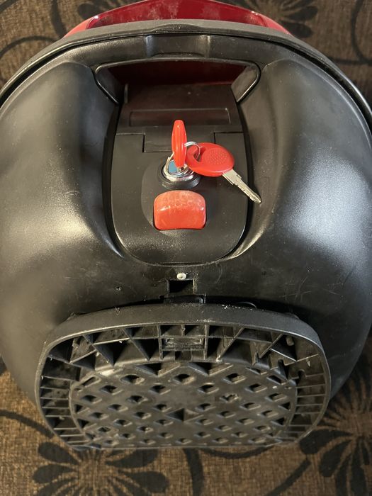 Куфар за мотор гиви Givi куфар