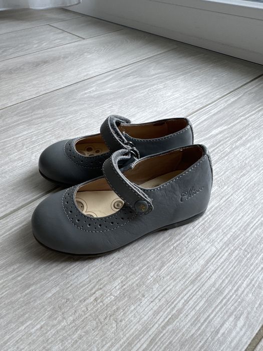 Обувки балеринки за момиче Chicco 23 номер