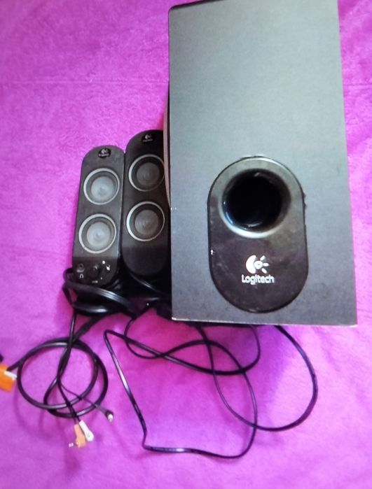 Sistem 2 1 subufer Logitech
