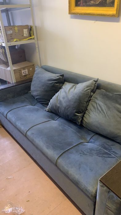 Диван прямой деревянный