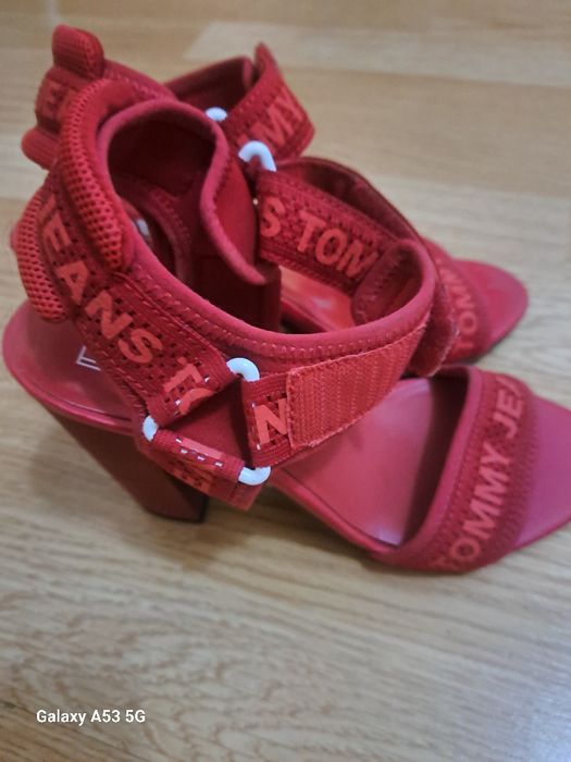 Сандали Tommy hilfiger