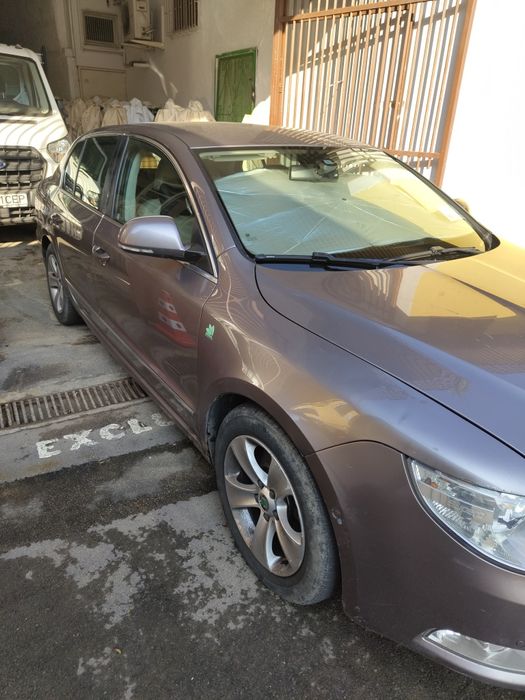 Vând Skoda superb 2
