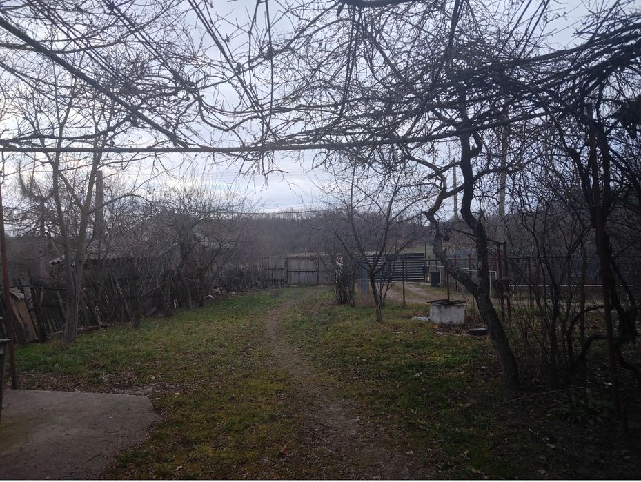 De vânzare casa +teren 3000 mp