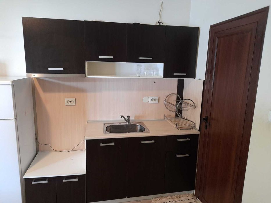Студио се продава