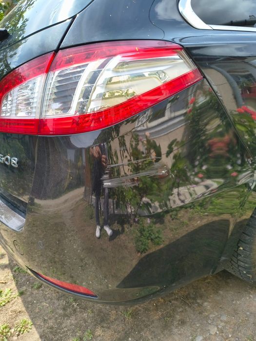 Peugeot 508 blue hdi