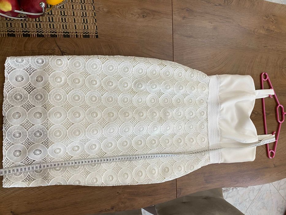 Дамска дантелена рокля L y n n e