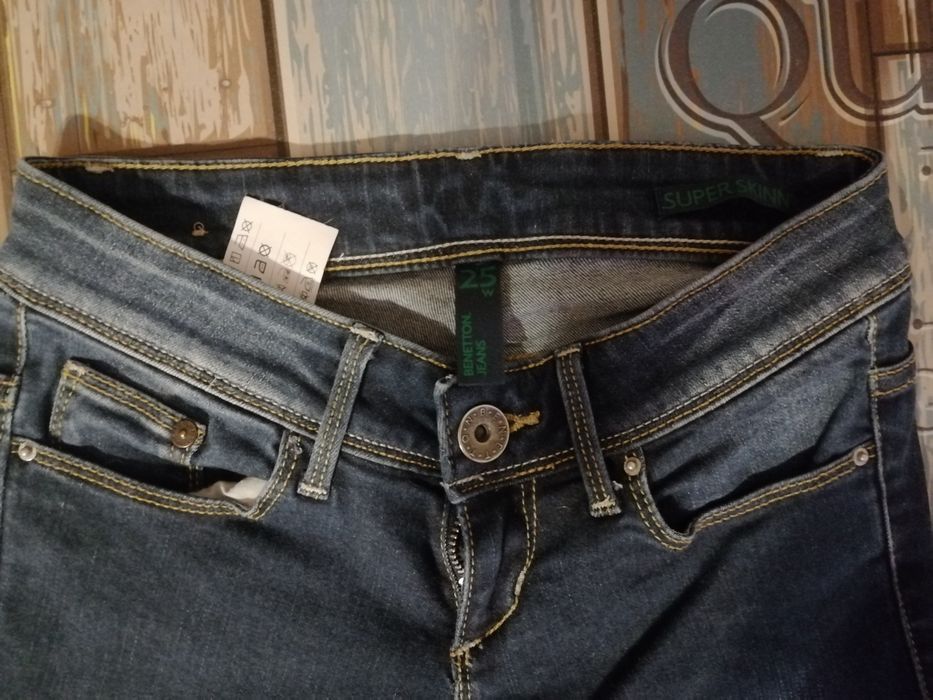 Blugi damă marimea 25 Benetton skinny