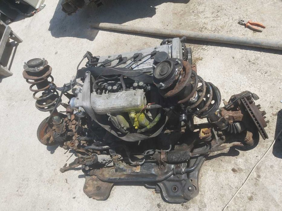 двигатель на toyota avensis