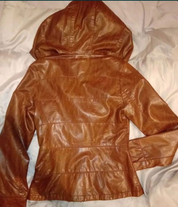 Куртка "косуха" на 40-42 размер