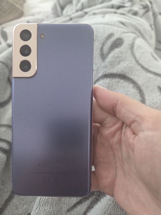 Продавам Samsung S21 5G