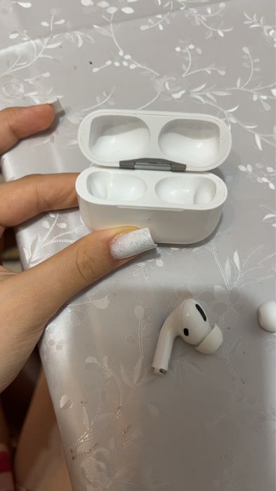 casti AirPods Pro
