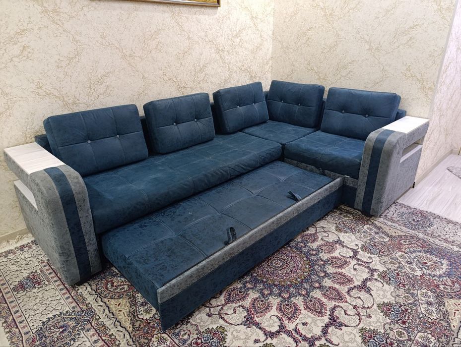 Продаётся диван-уголок