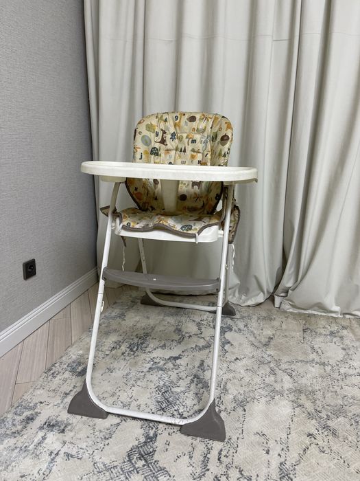 Детский стульчик для кормления Joie