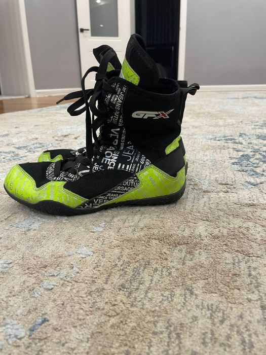 Продаю Боксерку 36 размер