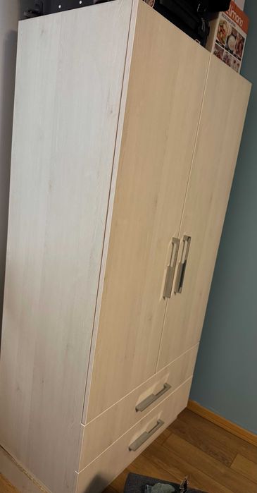 Гардероб - две врати(размери 90/50/170)