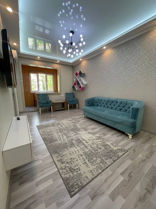 Срочно Продам квартиру Чиланзар 10. 2х комнатная