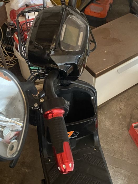 Мопеды и скутирь новие