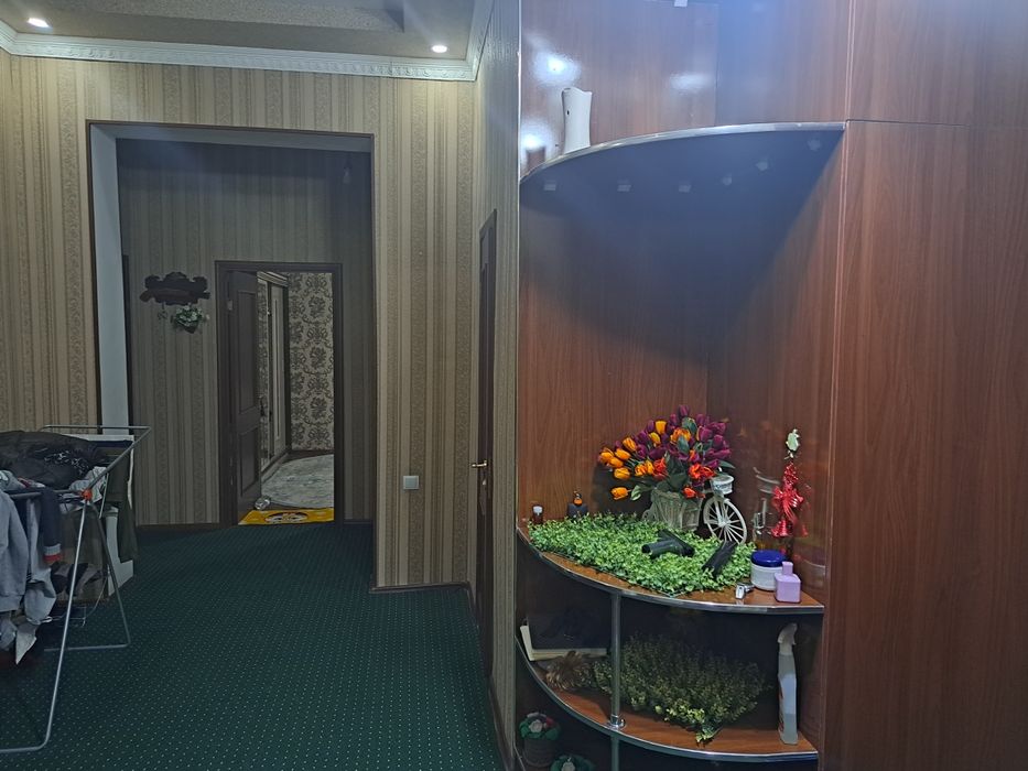 Коттедж сотилади илгор 5, Фаровон турмуш 271.  Арентир "укув маркази"