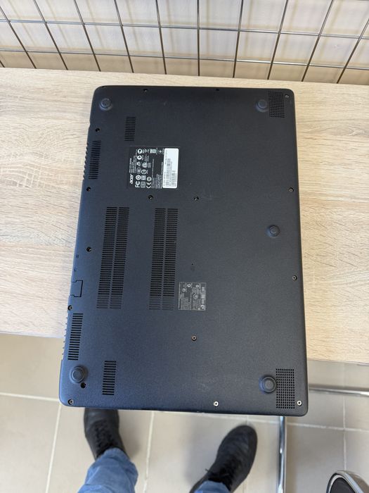 Лаптоп Acer Aspire V5 - 15,6 инчов, i3, отличен