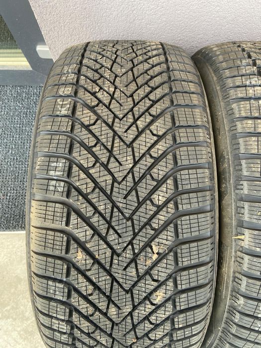 255 40 21 Anvelope de iarna noi Pirelli Scorpion Winter