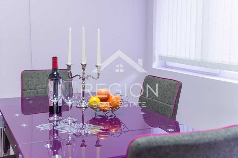 Дава се под наем Къща в Варна, Център - 100 кв.м за 600 € - Снимка #2