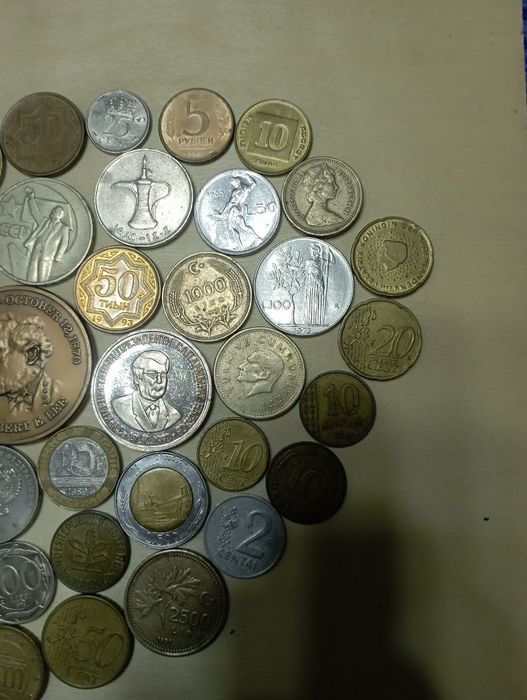 Продам старинные монеты