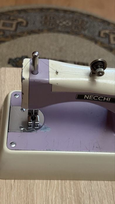Masina de cusut Necchi Infanzia