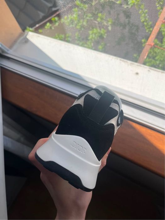 Dior B25 runners