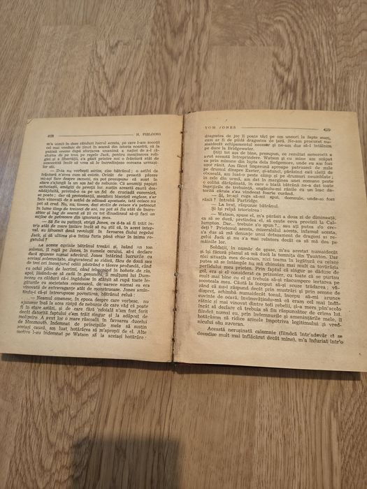 Cărți vechi...Tom Jones 1943 editura națională Gh Mecu