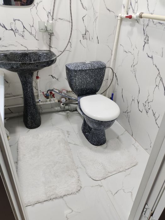 Понедельно 1 ком.