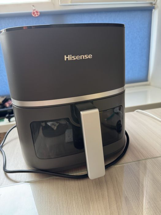 Аэрогриль Hisense HaГ 1600 D