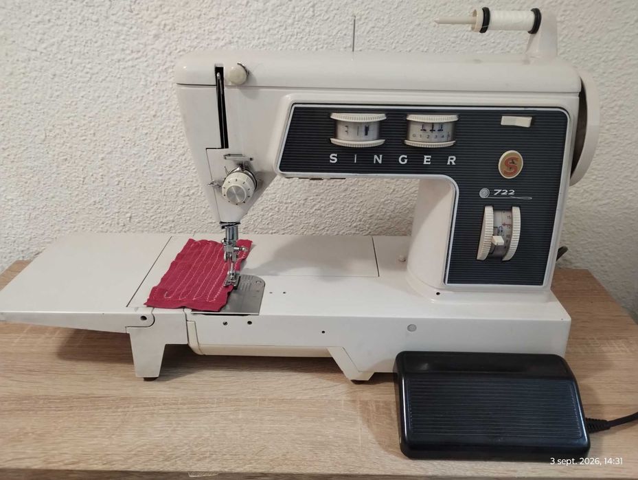 Vand masina de cusut Singer 722