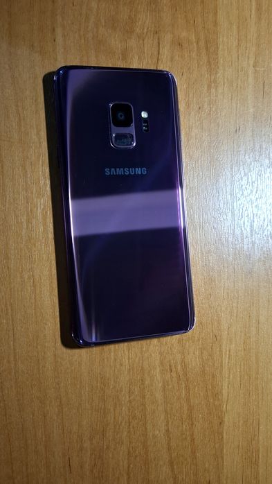 Смартфон : Samsung S9