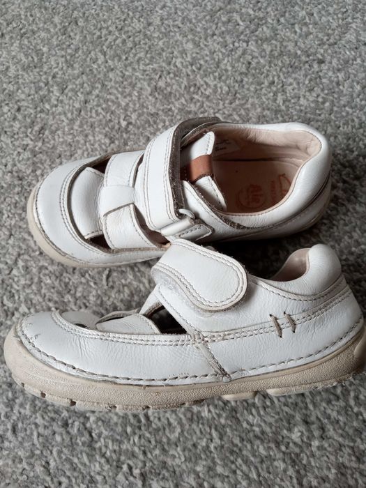Sandale din piele Clarks mărimea 23