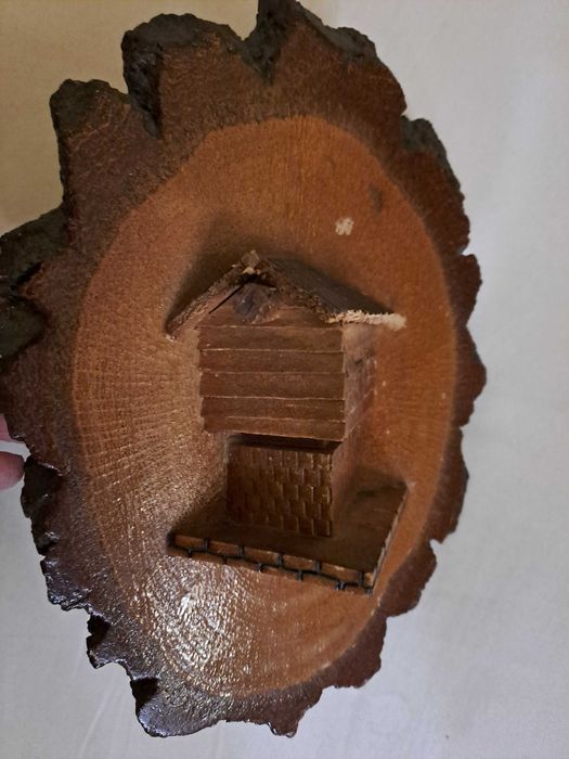 Сувенир къщичка от дърво за стена