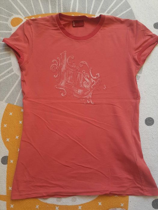 Оригинални тениски Tomi Hilfiger и Levi's