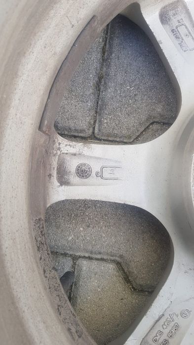 Jenti aluminiu R16 BMW cu cauciucuri de iarna