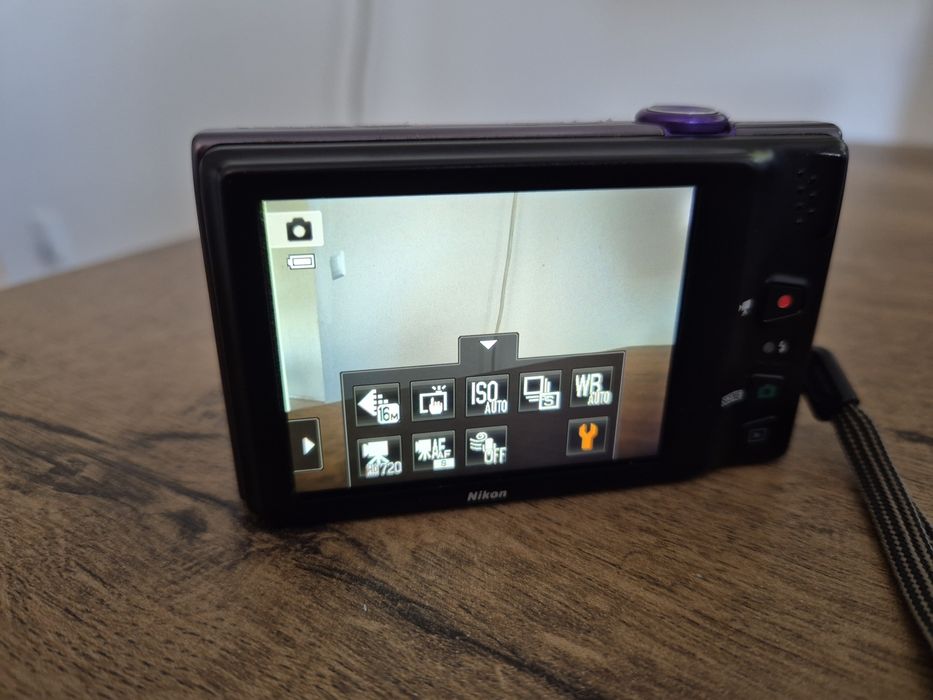 Nikon Coolpix S6150 – Compact Touchscreen Violet Y2K
