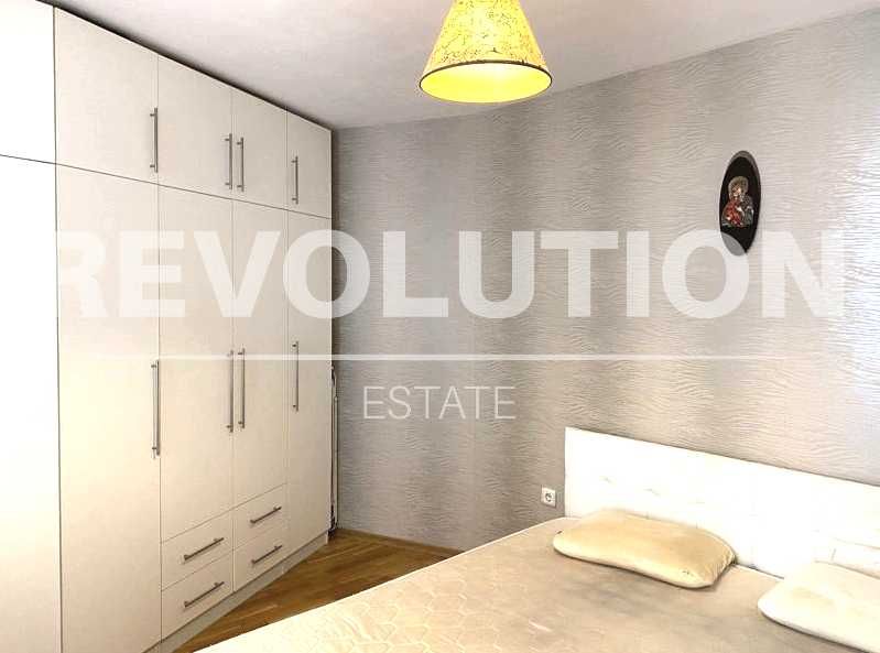 Просторен двустаен апартамент в жк. Бриз