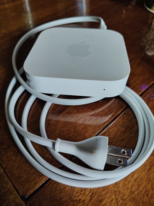 Рутер Apple AirPort Express - AirPlay 2