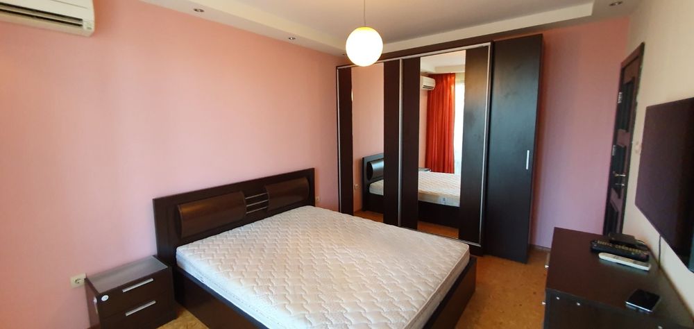 Дава се под наем Двустаен апартамент в Бургас, Лазур - 67 кв.м за 459 € - Снимка #8