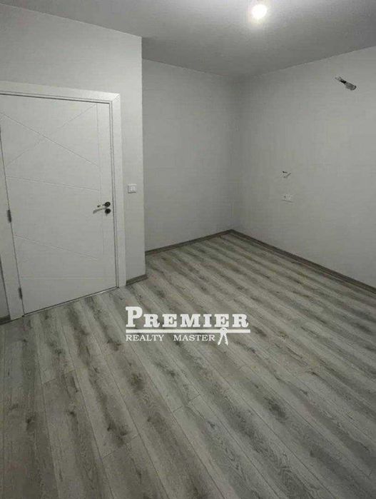 Дава се под наем Двустаен апартамент в Бургас, Лазур - 70 кв.м за 149121.96 € - Снимка #4