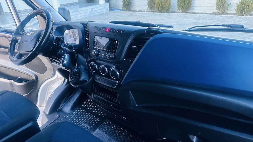 IVECO DAILY 35S14 HI MATIC 2.3 DIESEL-146000 km reali unic proprietar de noua