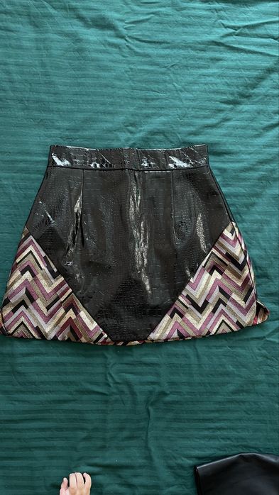 Юбка кожаная лакированная