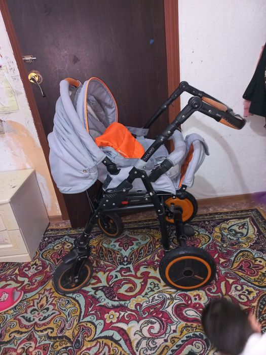 Коляска прогулочная "Adamex"