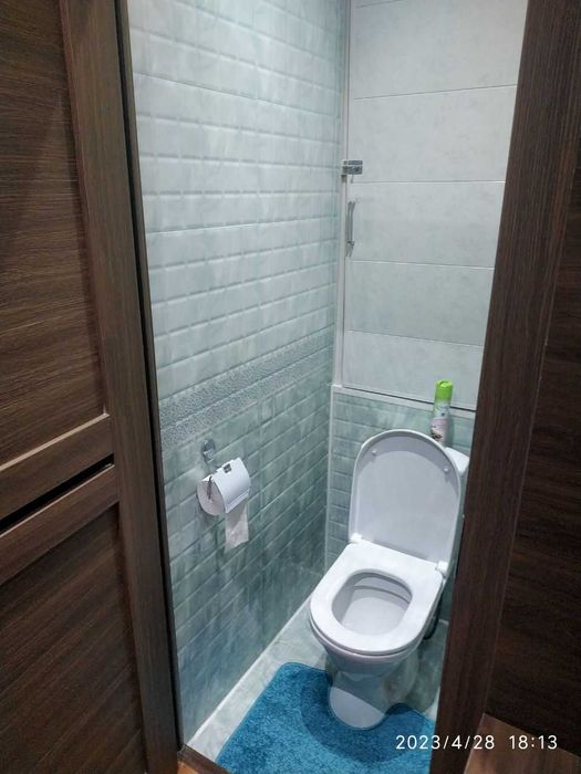 Двухкомнатная квартира в центе спального района.