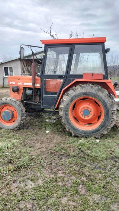 Tractor Universal U445 DTC