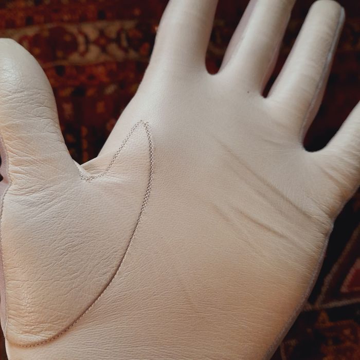 Свадебные белые фрацузские перчатки